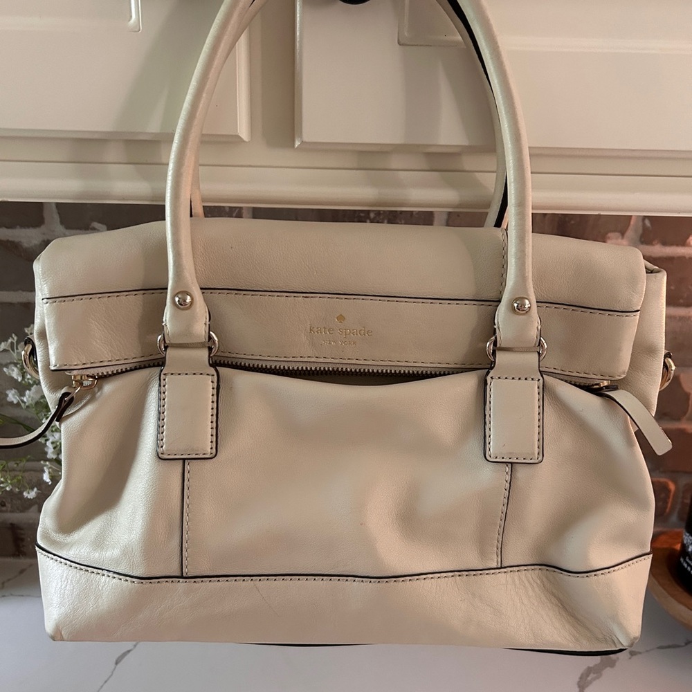 USED Kate Spade Cream Leather Shoulder Bag with Top Handles - Picture 2 of 16